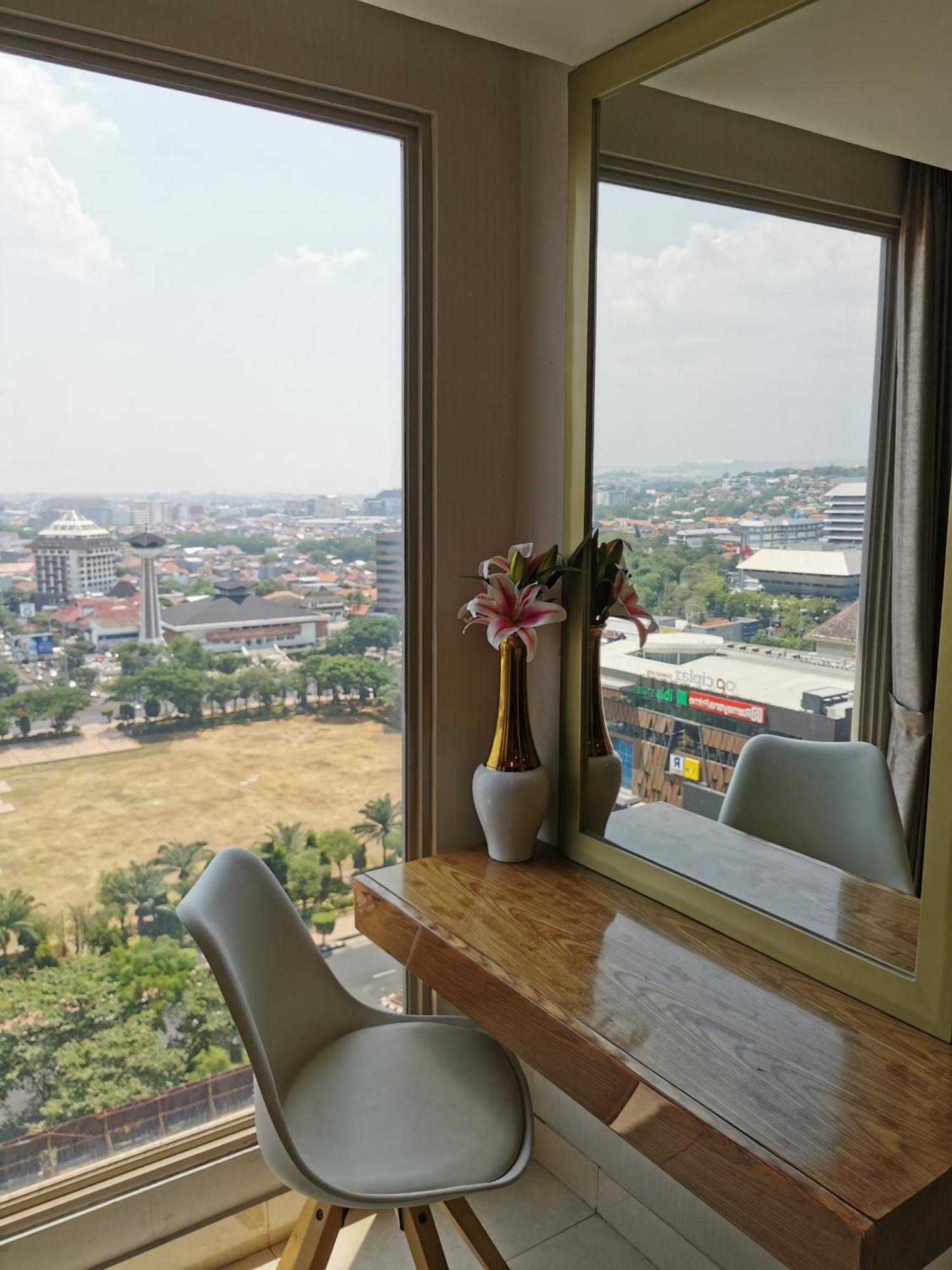 Warhol Residence Semarang Simpang Lima Exterior foto